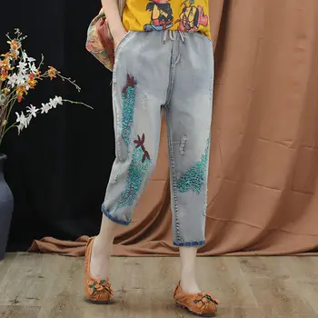 Женщины 2021 Весенняя мода Джинсы с цветочной вышивкой Женские джинсовые брюки с высокой талией Женские Свободные шаровары с дырками в стиле ретро P03