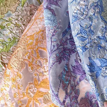 Металлическая пряжа Золотая Органза Тисненая Парча Жаккардовая одежда Ткань Материал для шитья Платье 135 см Продается по метру